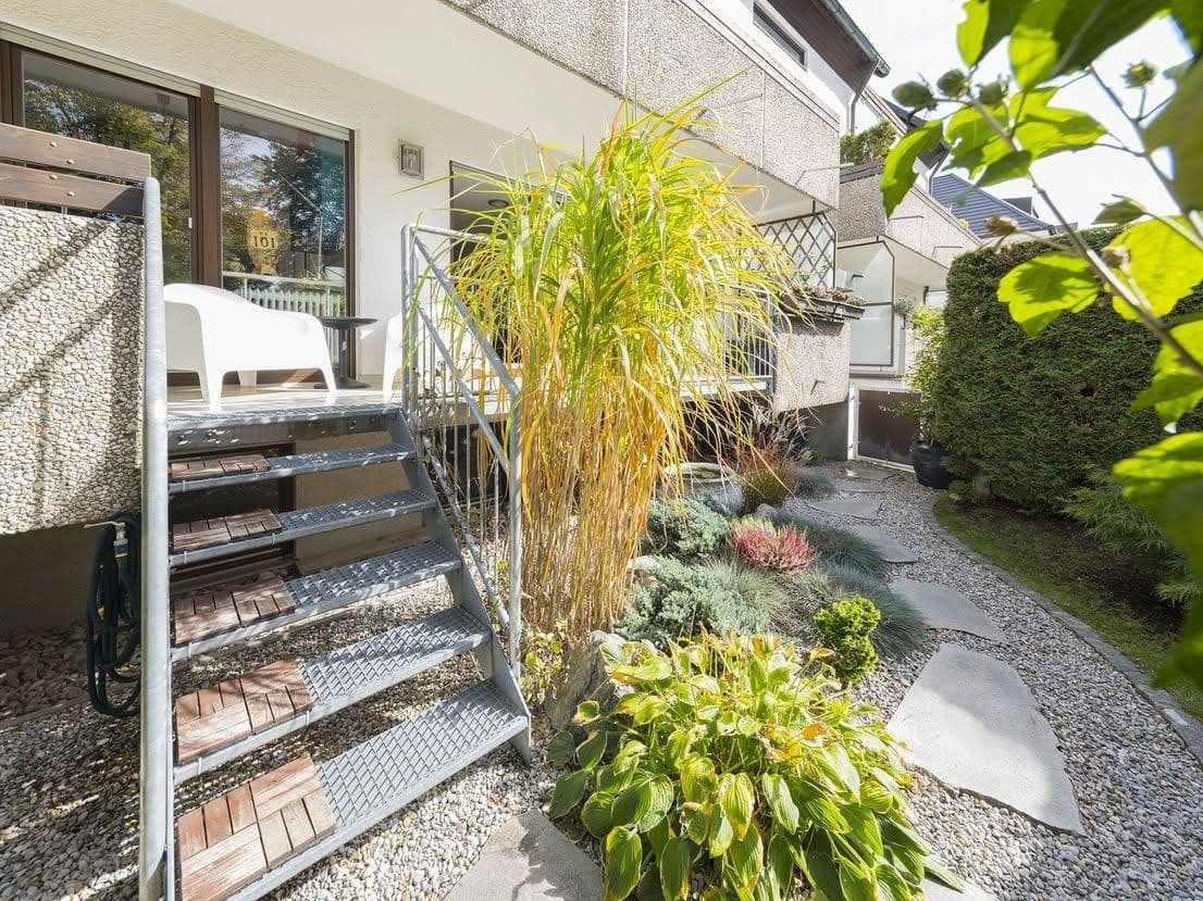 Pronájem bytu 3+1 109 m², Hochederstraße 9, München, Bavorsko Pronájem bytu 3+1 109 m², Hochederstraße 9, München, Bavorsko