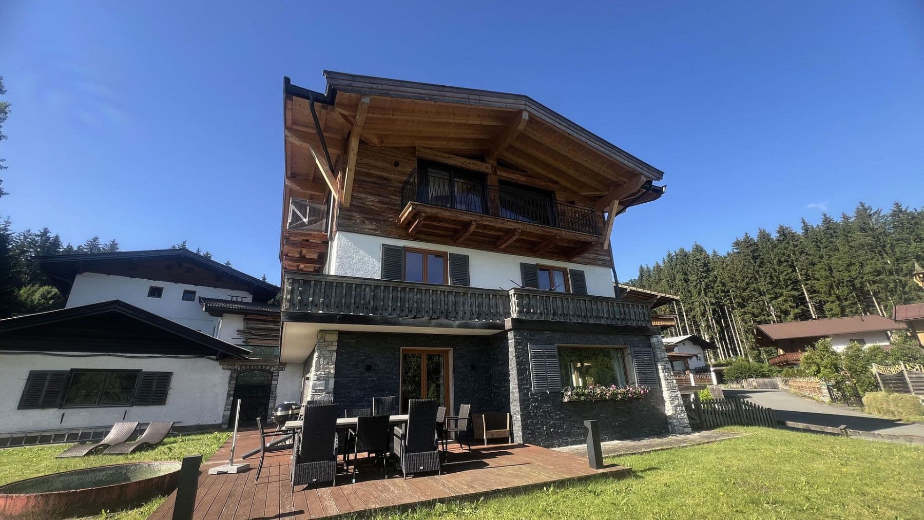 Prodej domu 187 m², pozemek 794 m², Schmiedboden 1, Oberndorf, Tyrolsko Prodej domu 187 m², pozemek 794 m², Schmiedboden 1, Oberndorf, Tyrolsko