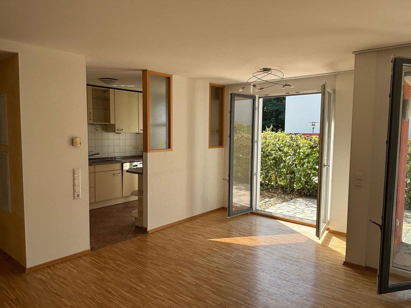 Pronájem bytu 5+1 114 m², Föhrichhof, Stuttgart, Bádensko-Württembersko Pronájem bytu 5+1 114 m², Föhrichhof, Stuttgart, Bádensko-Württembersko