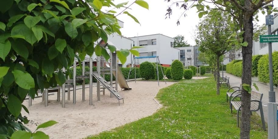 Pronájem bytu 5+1 114 m², Föhrichhof, Stuttgart, Bádensko-Württembersko Pronájem bytu 5+1 114 m², Föhrichhof, Stuttgart, Bádensko-Württembersko