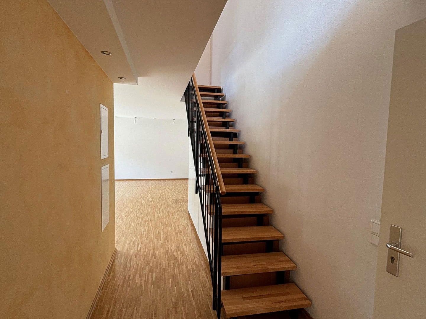 Pronájem bytu 5+1 114 m², Föhrichhof, Stuttgart, Bádensko-Württembersko Pronájem bytu 5+1 114 m², Föhrichhof, Stuttgart, Bádensko-Württembersko