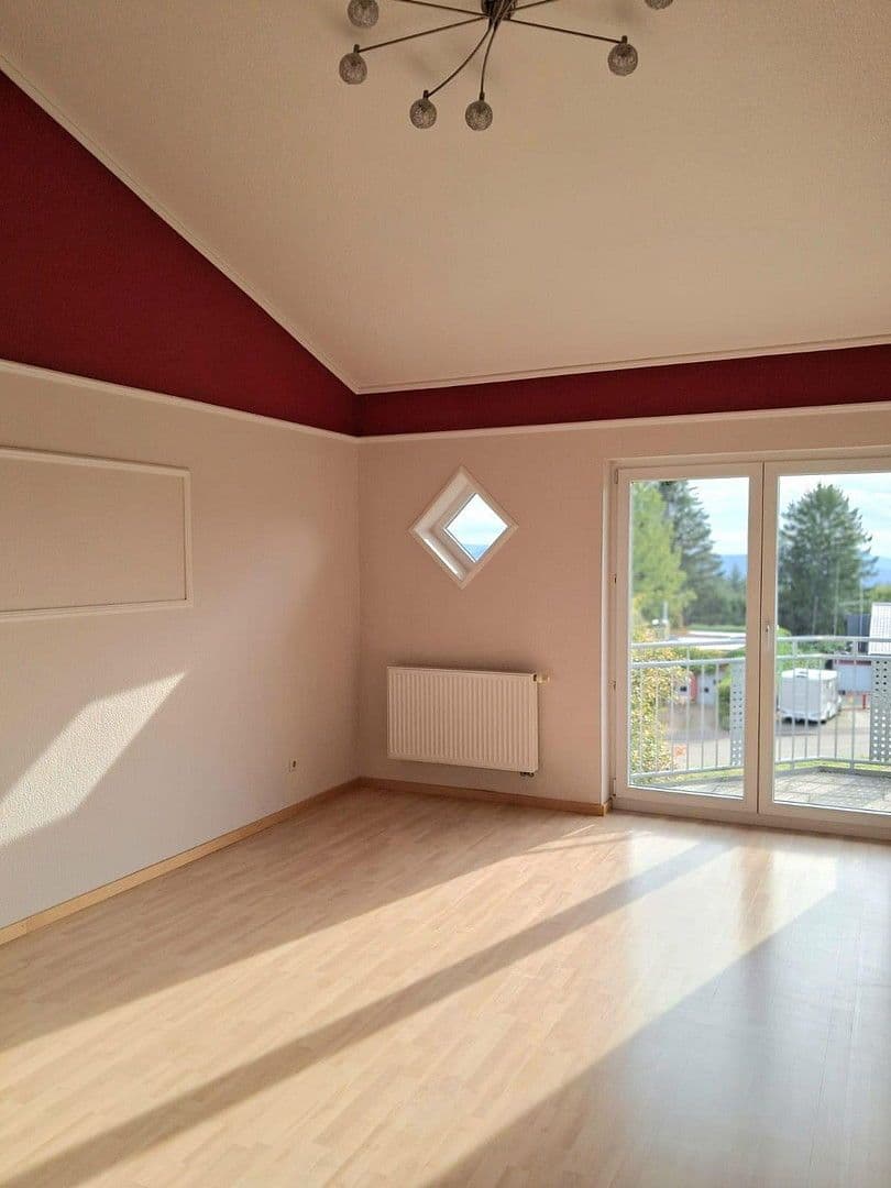 Prodej domu 239 m², pozemek 408 m², Gaggenau, Bádensko-Württembersko Prodej domu 239 m², pozemek 408 m², Gaggenau, Bádensko-Württembersko