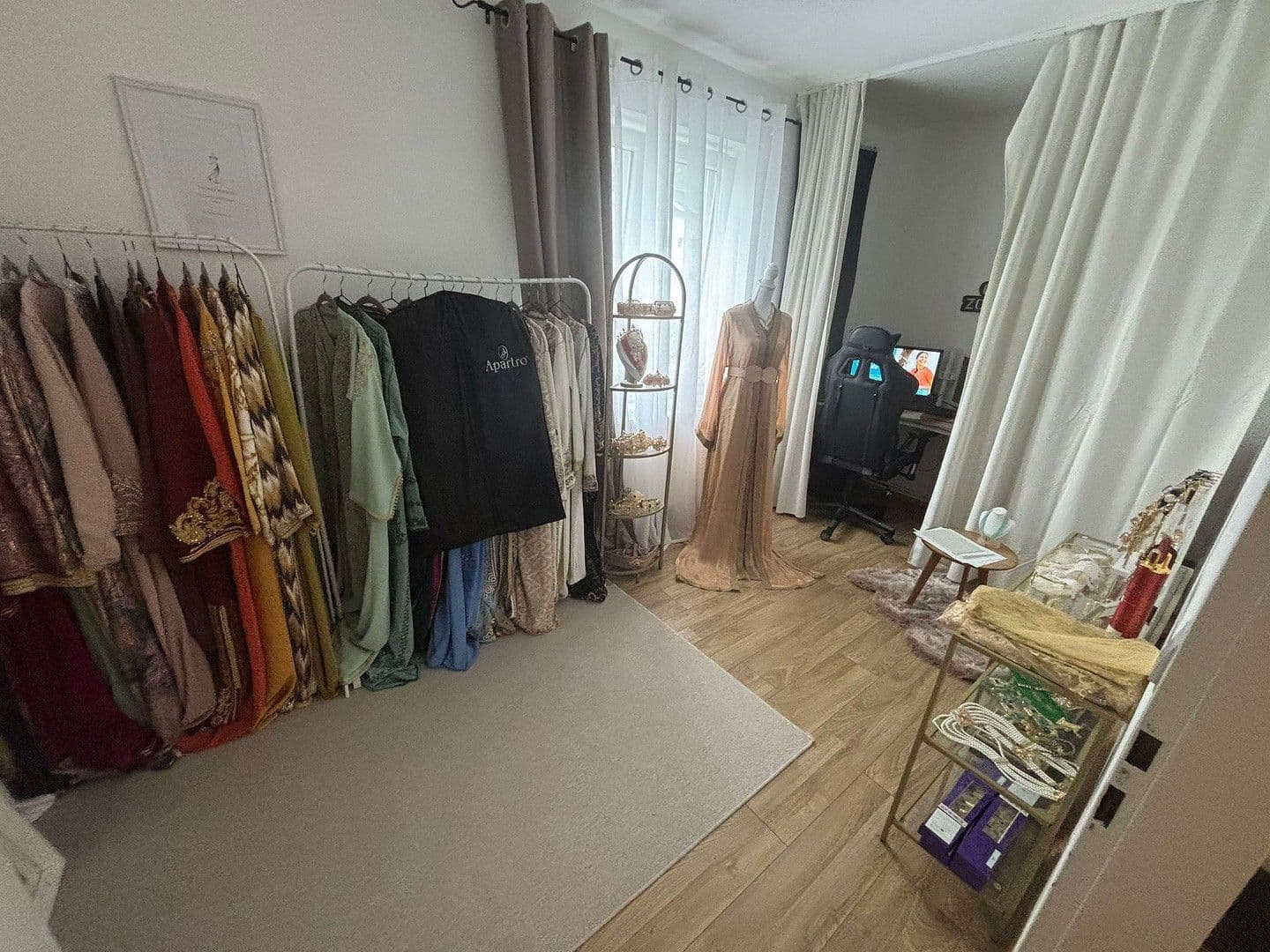 Prodej bytu 3+1 63 m², Kelkheim (Taunus), Hessen Prodej bytu 3+1 63 m², Kelkheim (Taunus), Hessen