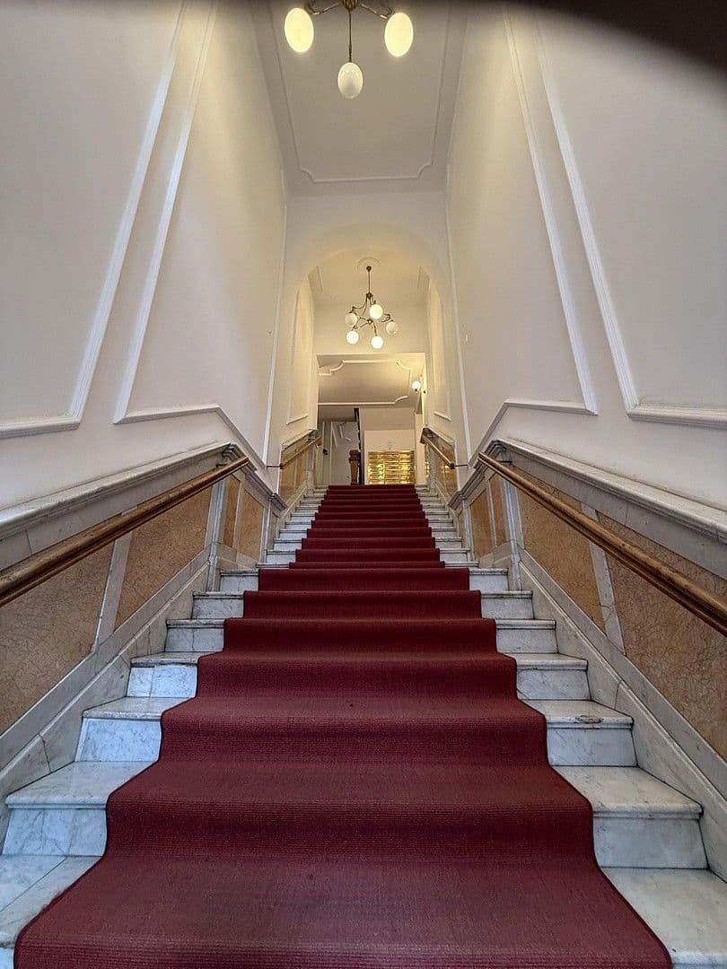 Pronájem bytu 3+1 103 m², Berlin, Berlín Pronájem bytu 3+1 103 m², Berlin, Berlín