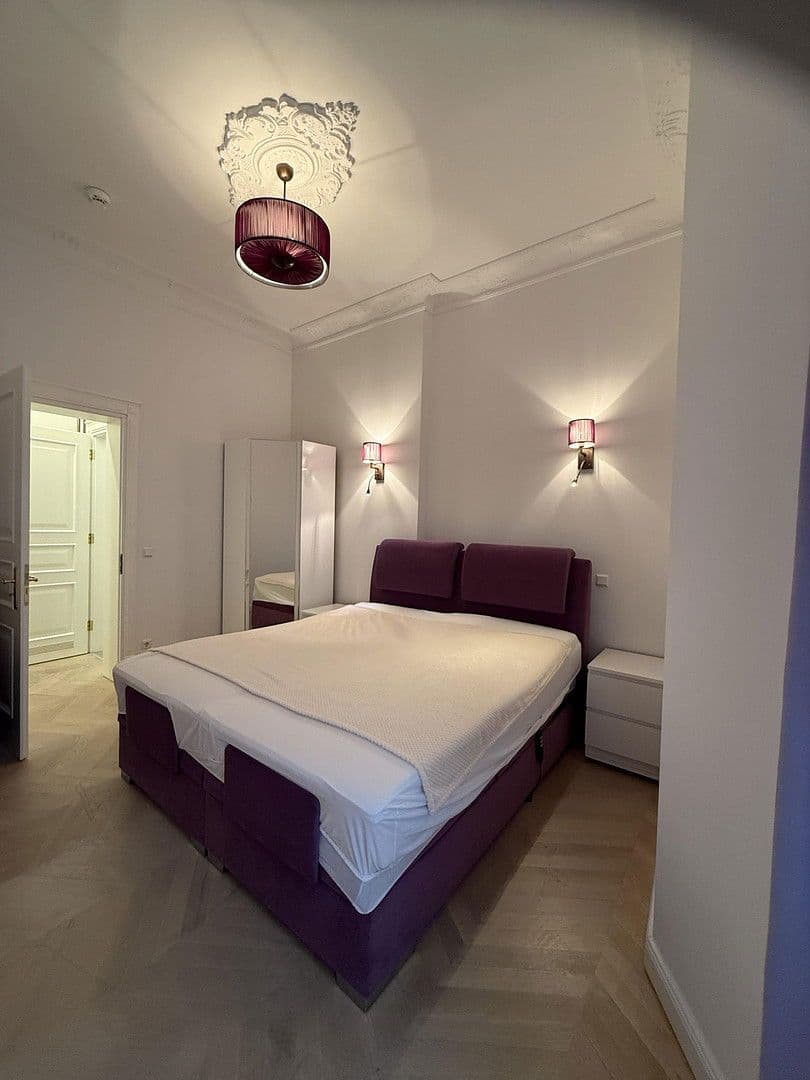 Pronájem bytu 3+1 103 m², Berlin, Berlín Pronájem bytu 3+1 103 m², Berlin, Berlín