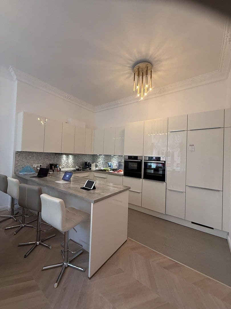 Pronájem bytu 3+1 103 m², Berlin, Berlín Pronájem bytu 3+1 103 m², Berlin, Berlín