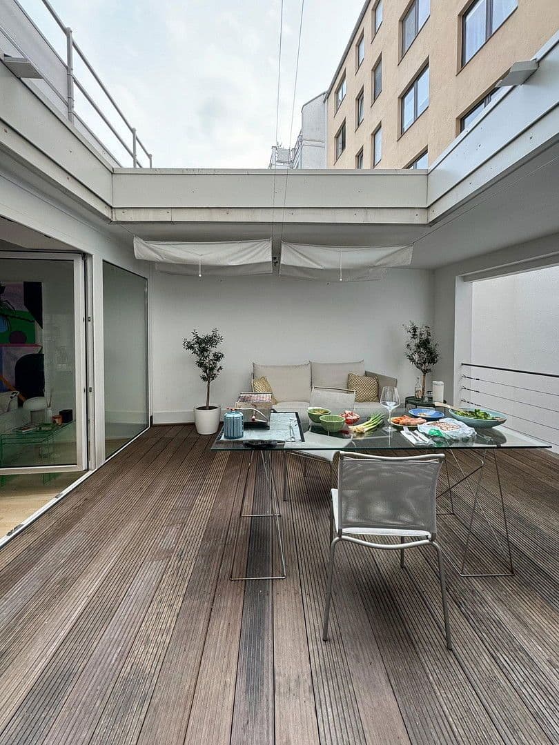 Pronájem bytu 4+1 166 m², Grafenberger Allee 91, Düsseldorf, Severní Porýní-Vestfálsko Pronájem bytu 4+1 166 m², Grafenberger Allee 91, Düsseldorf, Severní Porýní-Vestfálsko