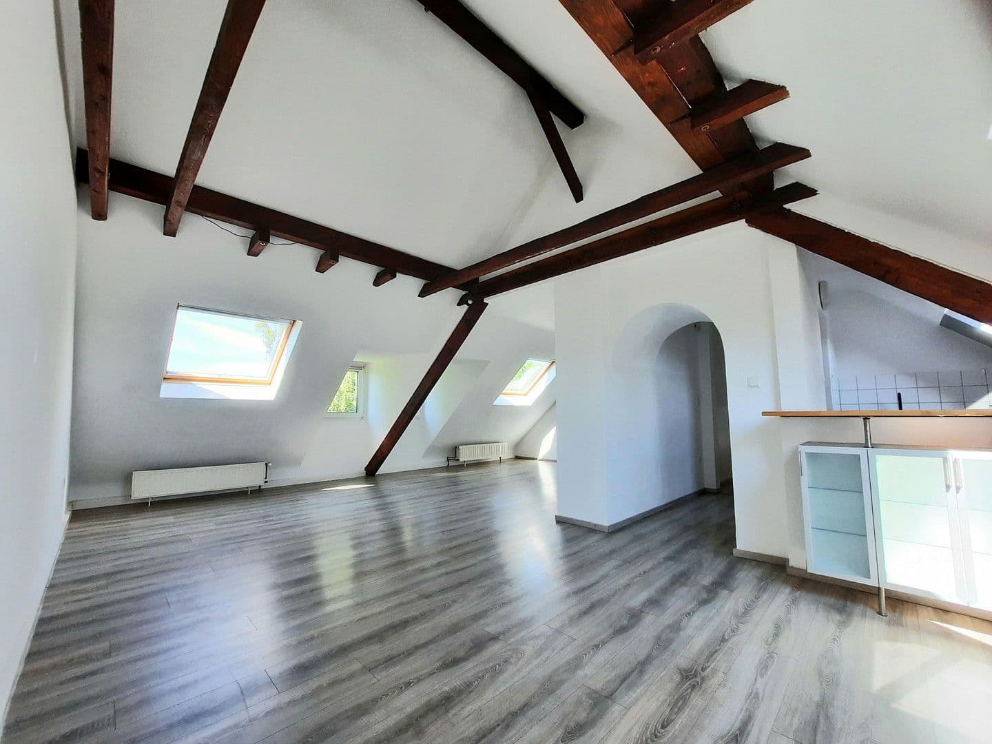 Pronájem bytu 3+1 83 m², Meerbusch, Severní Porýní-Vestfálsko Pronájem bytu 3+1 83 m², Meerbusch, Severní Porýní-Vestfálsko