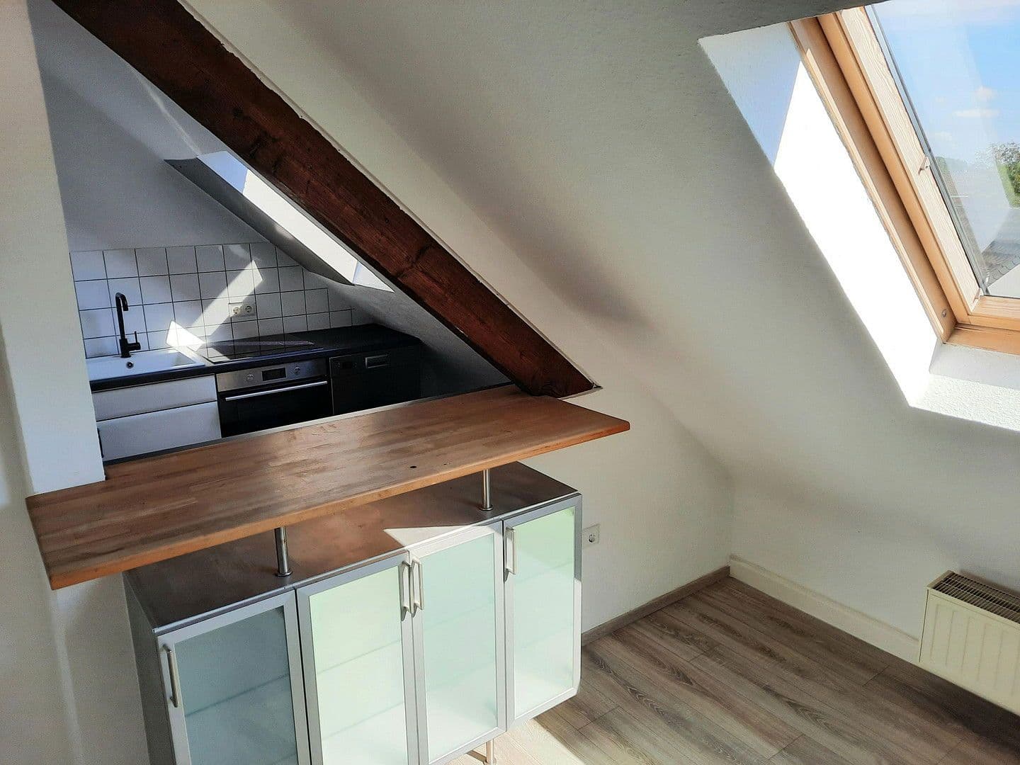 Pronájem bytu 3+1 83 m², Meerbusch, Severní Porýní-Vestfálsko Pronájem bytu 3+1 83 m², Meerbusch, Severní Porýní-Vestfálsko