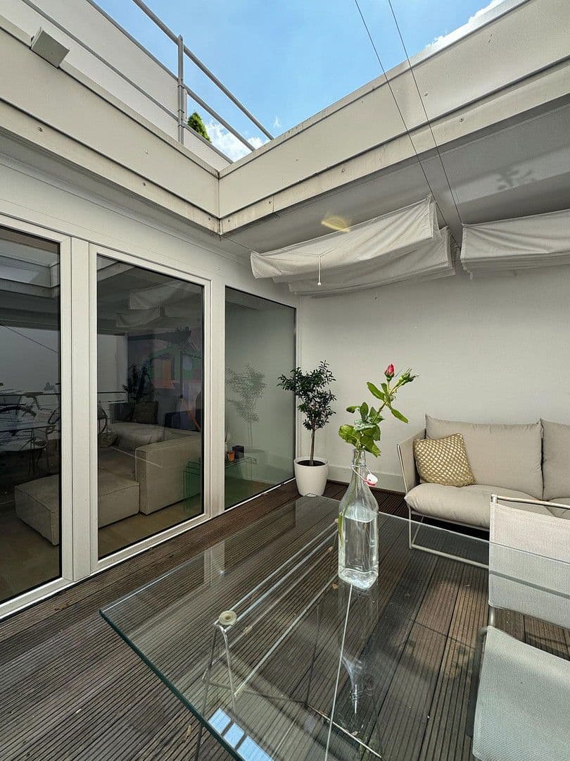 Pronájem bytu 4+1 166 m², Grafenberger Allee 91, Düsseldorf, Severní Porýní-Vestfálsko Pronájem bytu 4+1 166 m², Grafenberger Allee 91, Düsseldorf, Severní Porýní-Vestfálsko