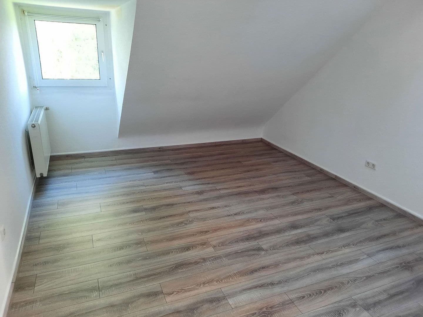 Pronájem bytu 3+1 83 m², Meerbusch, Severní Porýní-Vestfálsko Pronájem bytu 3+1 83 m², Meerbusch, Severní Porýní-Vestfálsko