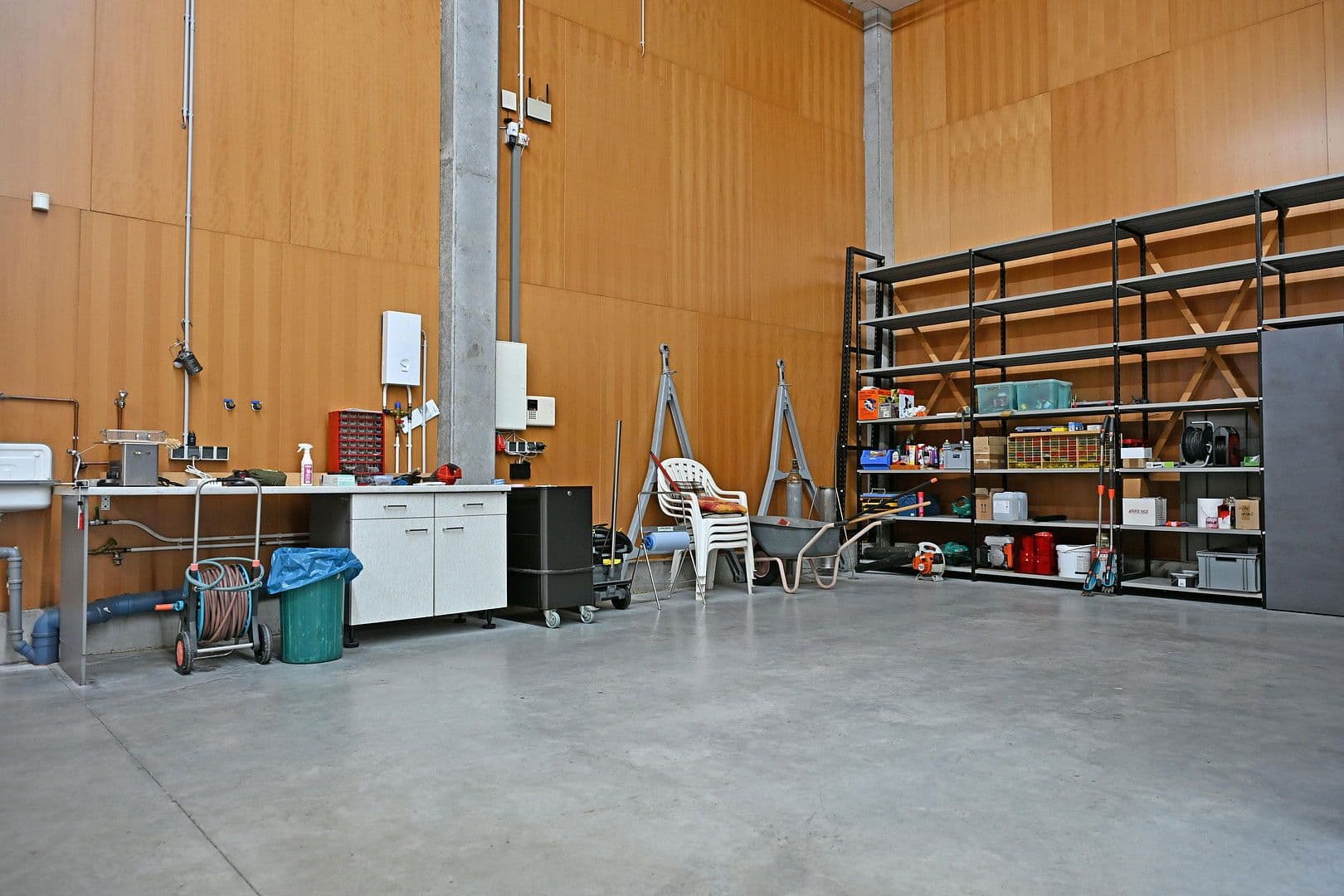 Prodej nebytového prostoru 5.000 m², Bad Säckingen, Bádensko-Württembersko Prodej nebytového prostoru 5.000 m², Bad Säckingen, Bádensko-Württembersko