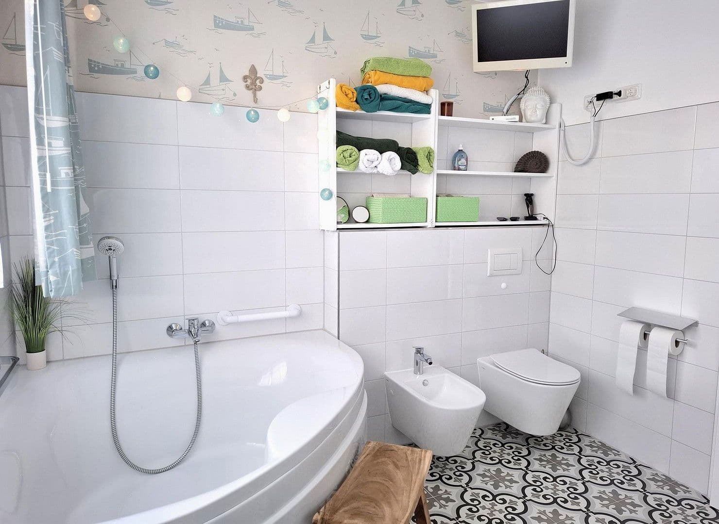 Prodej domu 188 m², pozemek 1.233 m², Densborn, Porýní-Falc Prodej domu 188 m², pozemek 1.233 m², Densborn, Porýní-Falc