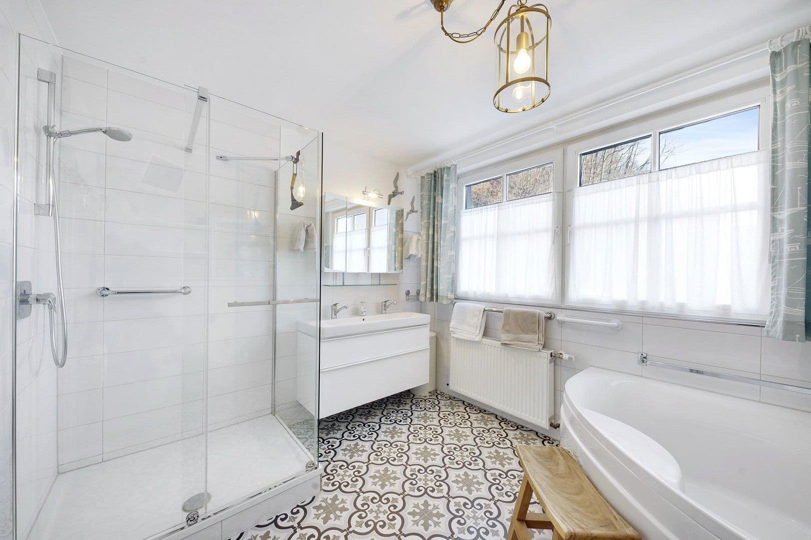 Prodej domu 188 m², pozemek 1.233 m², Densborn, Porýní-Falc Prodej domu 188 m², pozemek 1.233 m², Densborn, Porýní-Falc