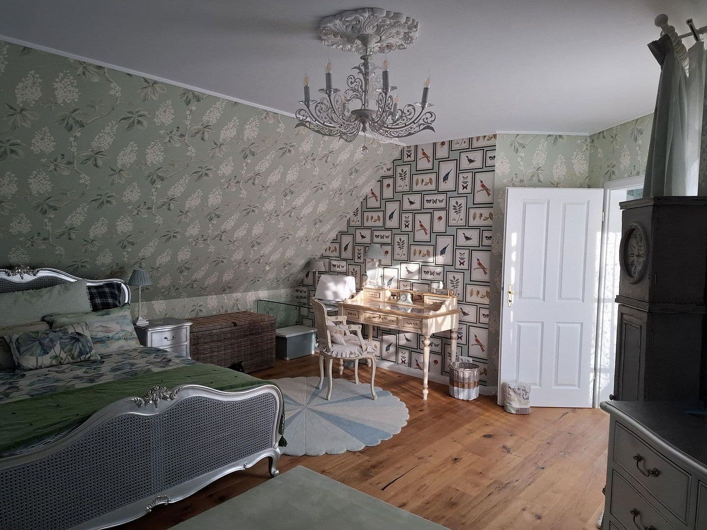 Prodej domu 188 m², pozemek 1.233 m², Densborn, Porýní-Falc Prodej domu 188 m², pozemek 1.233 m², Densborn, Porýní-Falc