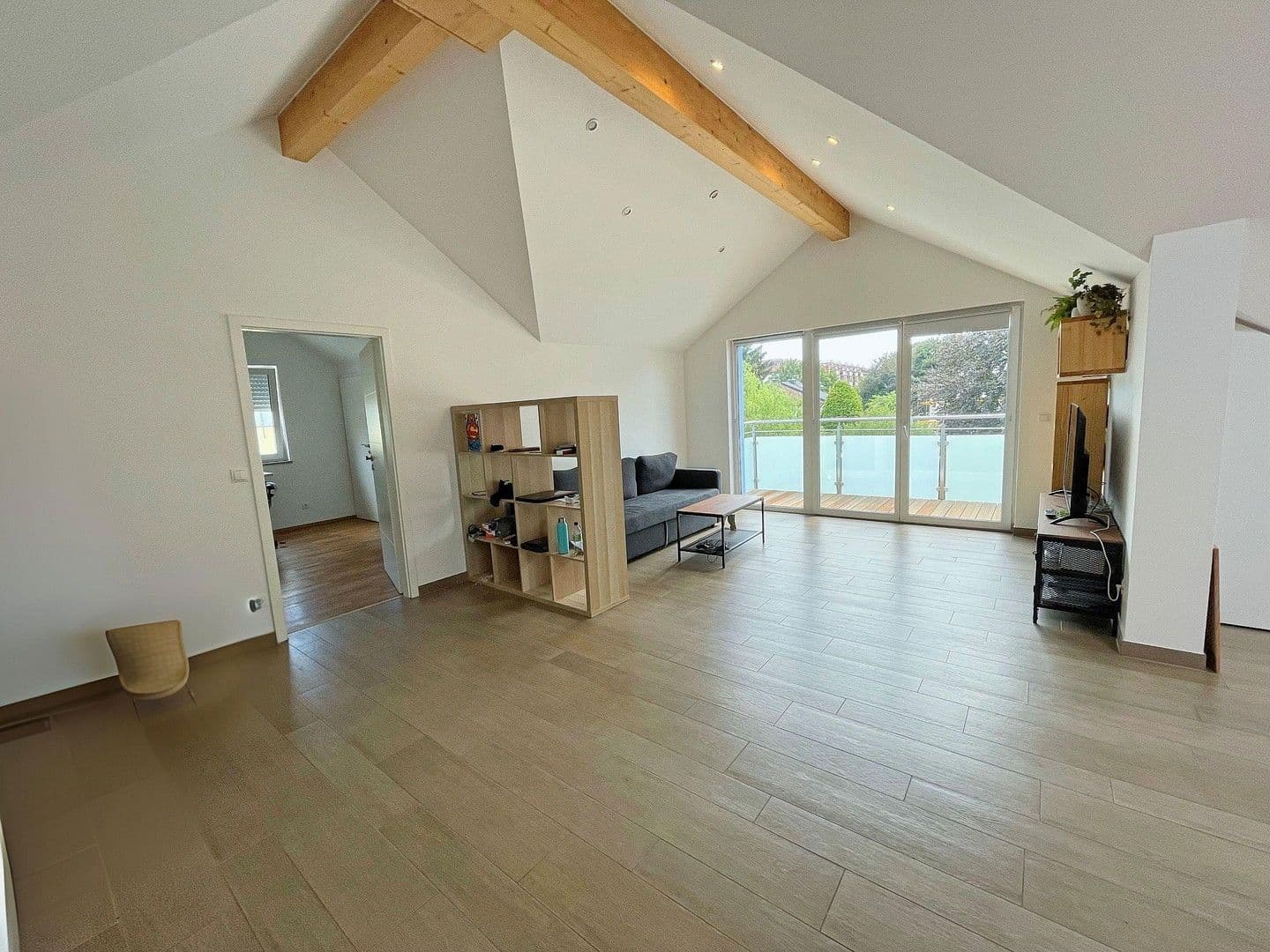 Pronájem bytu 2+1 80 m², München, Bavorsko Pronájem bytu 2+1 80 m², München, Bavorsko