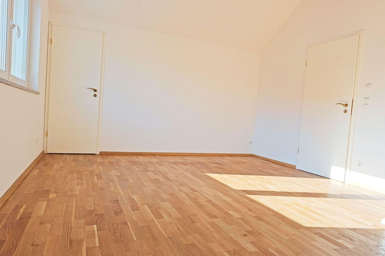 Pronájem bytu 2+1 80 m², München, Bavorsko Pronájem bytu 2+1 80 m², München, Bavorsko