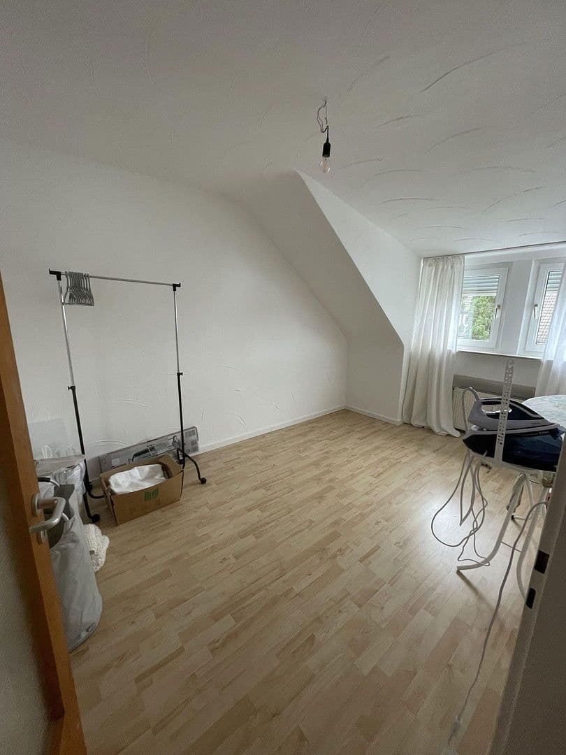 Pronájem bytu 4+1 80 m², Darmstadt, Hessen Pronájem bytu 4+1 80 m², Darmstadt, Hessen