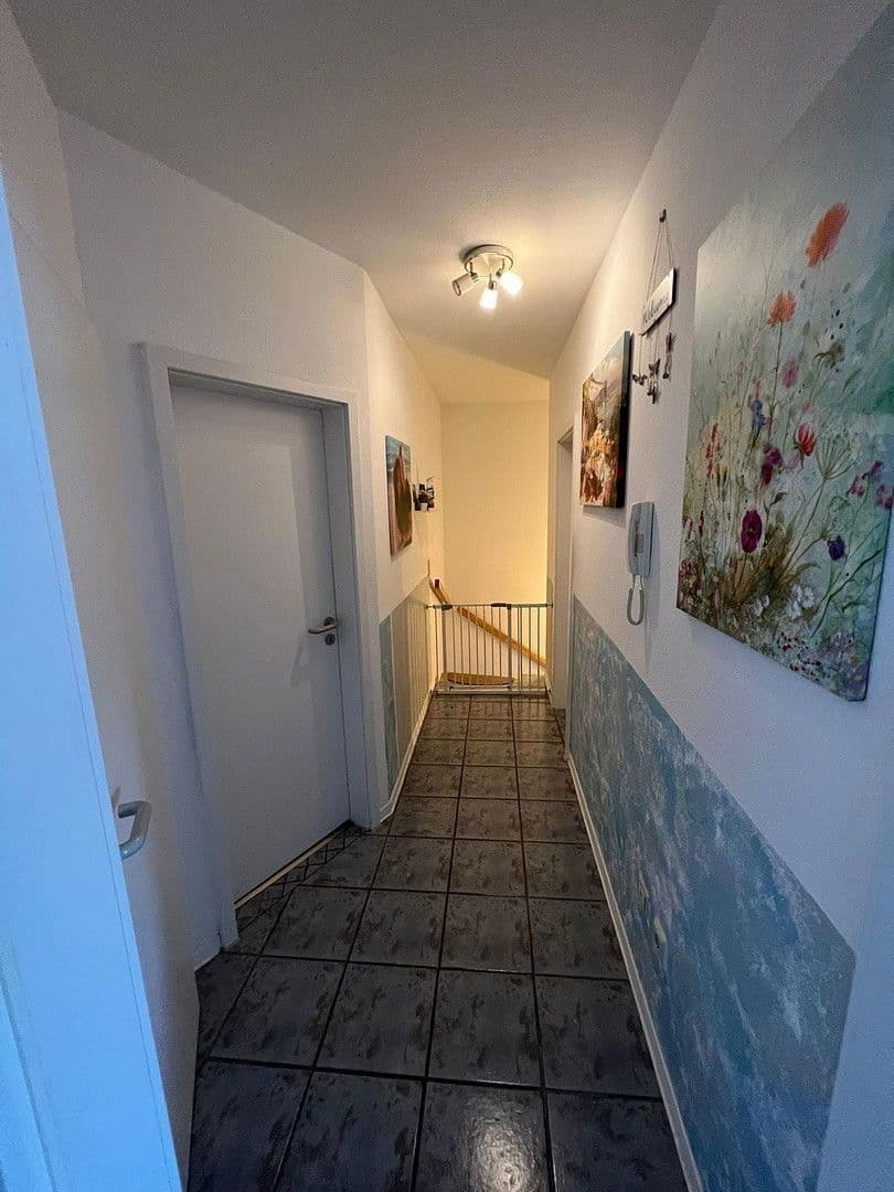 Pronájem bytu 3+1 90 m², Bammental, Bádensko-Württembersko Pronájem bytu 3+1 90 m², Bammental, Bádensko-Württembersko