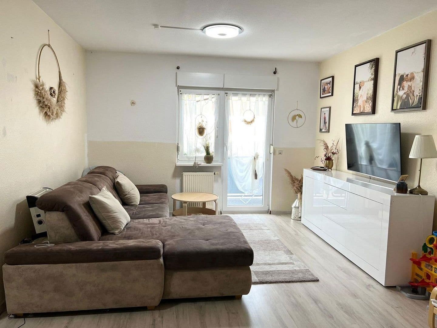 Pronájem bytu 3+1 90 m², Bammental, Bádensko-Württembersko Pronájem bytu 3+1 90 m², Bammental, Bádensko-Württembersko