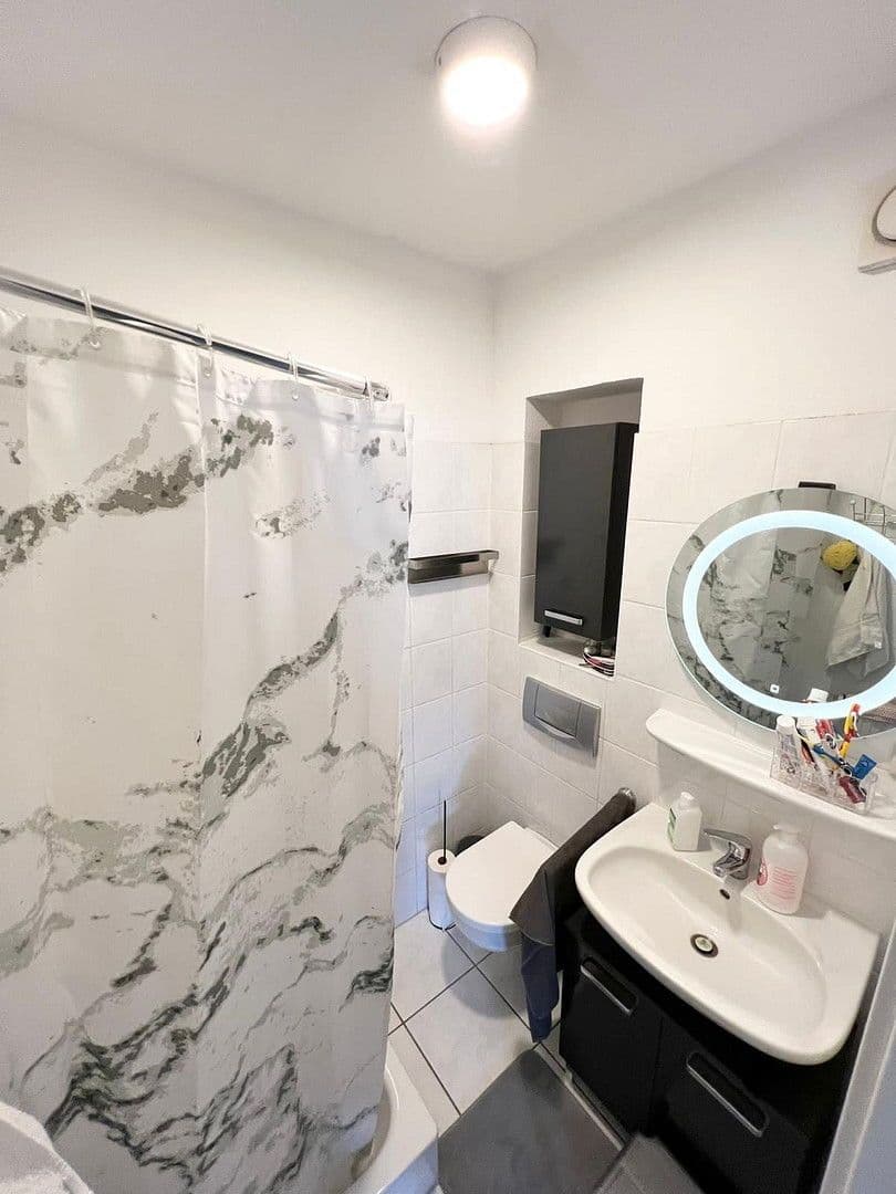 Pronájem bytu 3+1 90 m², Bammental, Bádensko-Württembersko Pronájem bytu 3+1 90 m², Bammental, Bádensko-Württembersko