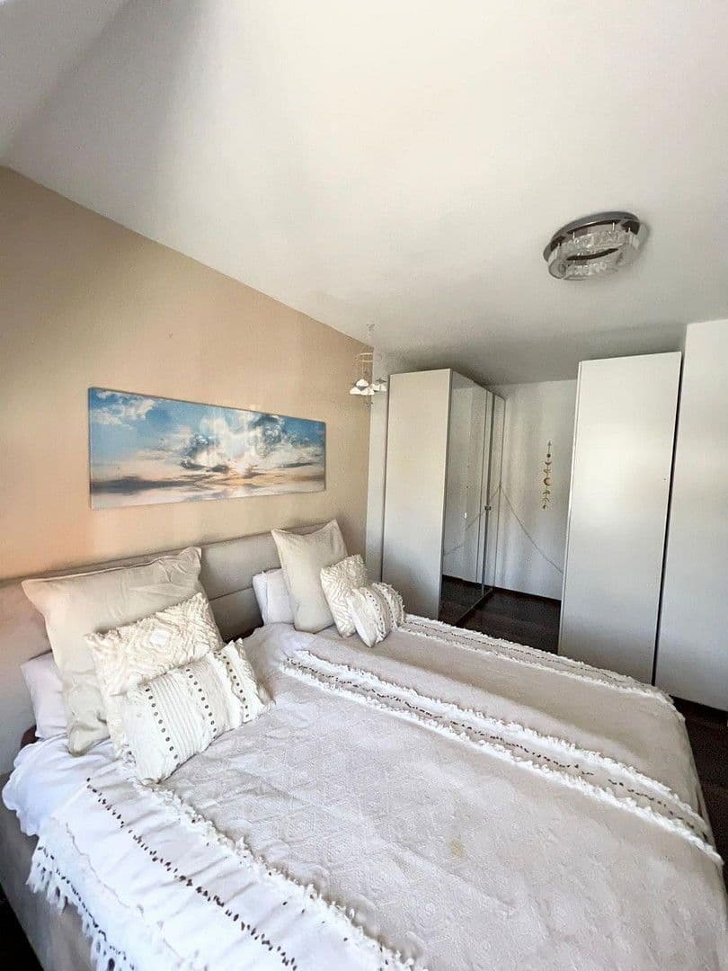 Pronájem bytu 3+1 90 m², Bammental, Bádensko-Württembersko Pronájem bytu 3+1 90 m², Bammental, Bádensko-Württembersko