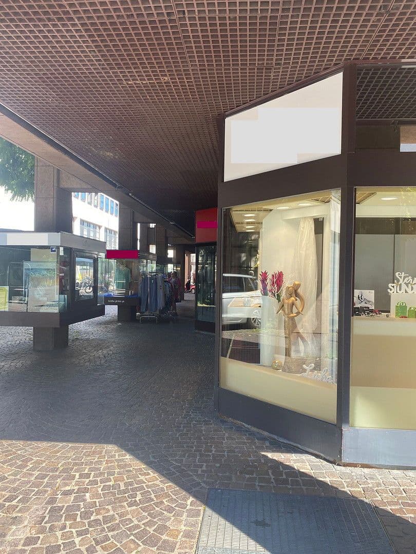 Prodej nebytového prostoru 93 m², Gaggenau, Bádensko-Württembersko Prodej nebytového prostoru 93 m², Gaggenau, Bádensko-Württembersko