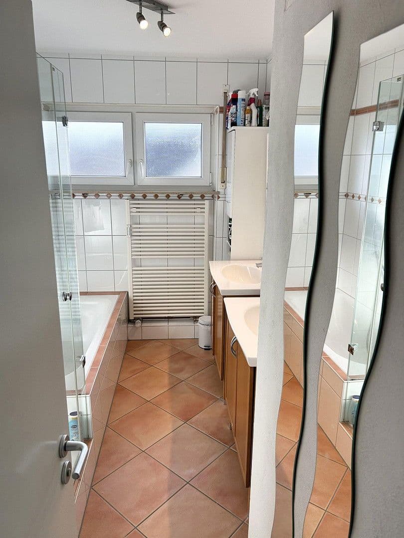 Prodej bytu 4+kk 109 m², Remshalden, Bádensko-Württembersko Prodej bytu 4+kk 109 m², Remshalden, Bádensko-Württembersko