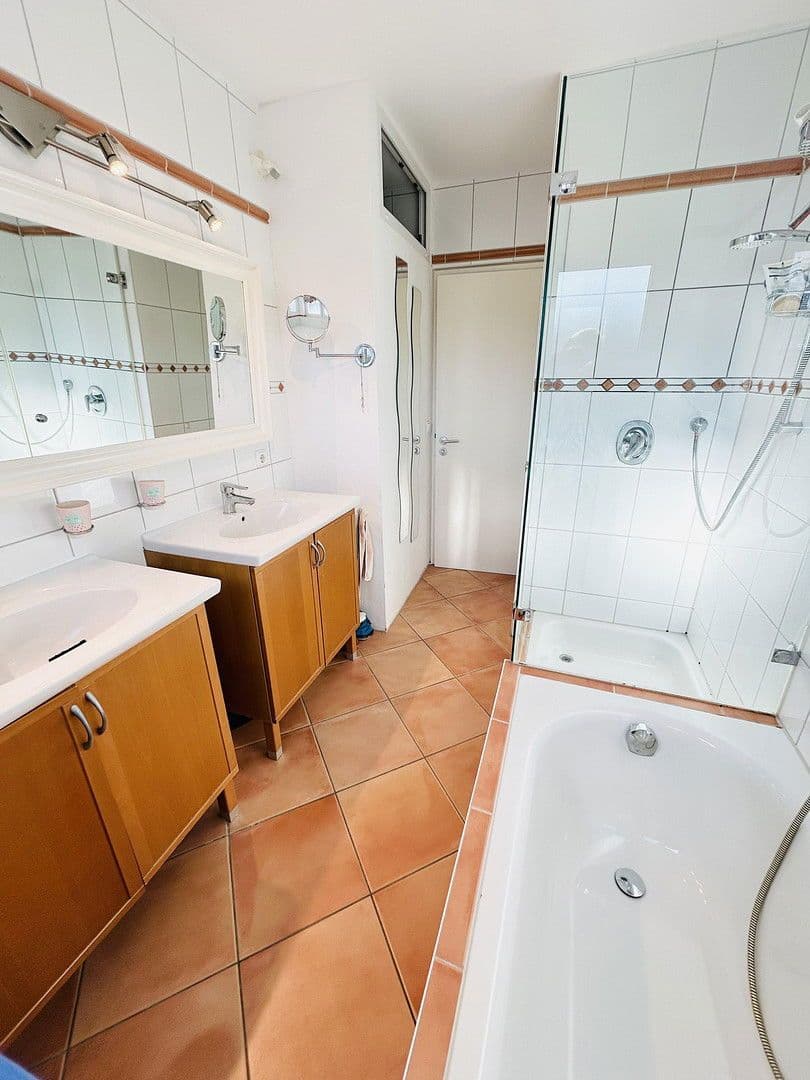 Prodej bytu 4+kk 109 m², Remshalden, Bádensko-Württembersko Prodej bytu 4+kk 109 m², Remshalden, Bádensko-Württembersko