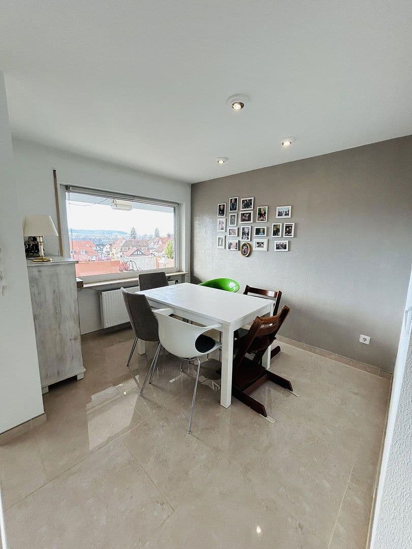 Prodej bytu 4+kk 109 m², Remshalden, Bádensko-Württembersko Prodej bytu 4+kk 109 m², Remshalden, Bádensko-Württembersko