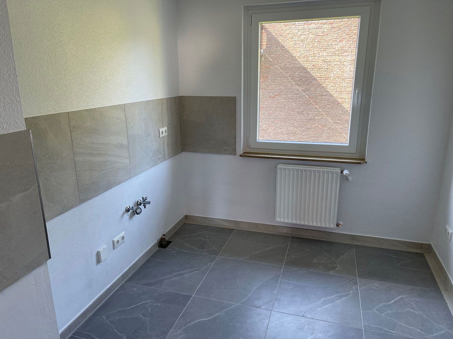 Pronájem bytu 3+1 76 m², Gärtnereiweg, Gehrden, Dolní Sasko Pronájem bytu 3+1 76 m², Gärtnereiweg, Gehrden, Dolní Sasko