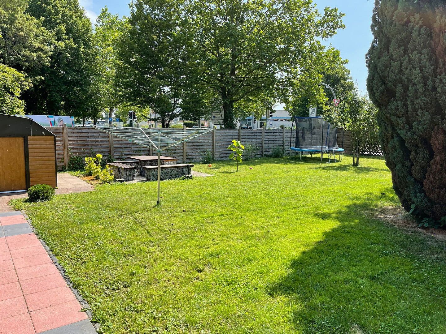 Pronájem bytu 3+1 76 m², Gärtnereiweg, Gehrden, Dolní Sasko Pronájem bytu 3+1 76 m², Gärtnereiweg, Gehrden, Dolní Sasko