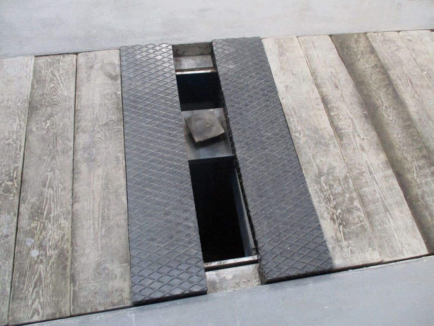 Pronájem nebytového prostoru 1.400 m², Berlin, Berlín Pronájem nebytového prostoru 1.400 m², Berlin, Berlín