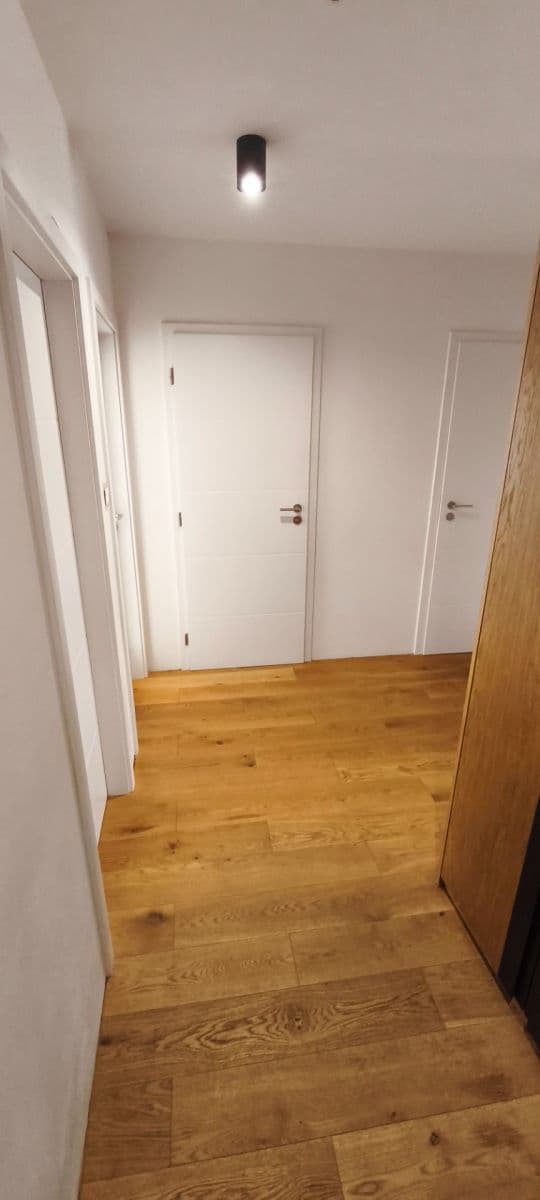 Pronájem bytu 3+kk 72 m², U Vlečky, Praha, Praha Pronájem bytu 3+kk 72 m², U Vlečky, Praha, Praha