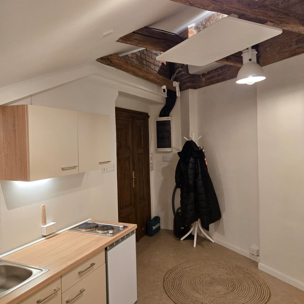 Pronájem bytu 1+1 38 m², Janáčkovo nábřeží, Praha, Praha Pronájem bytu 1+1 38 m², Janáčkovo nábřeží, Praha, Praha