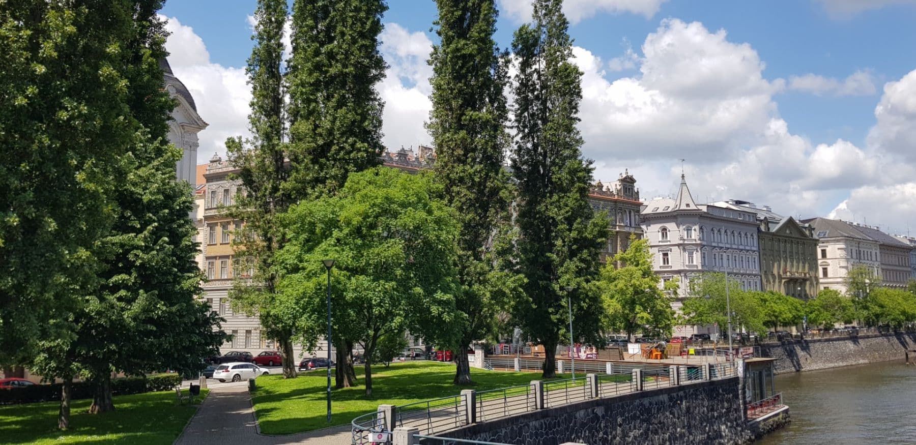 Pronájem bytu 1+1 38 m², Janáčkovo nábřeží, Praha, Praha Pronájem bytu 1+1 38 m², Janáčkovo nábřeží, Praha, Praha