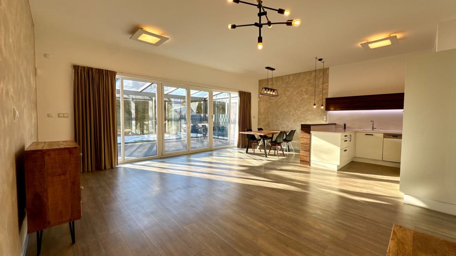 Pronájem bytu 3+kk 95 m², Račiněveská, Praha, Praha Pronájem bytu 3+kk 95 m², Račiněveská, Praha, Praha