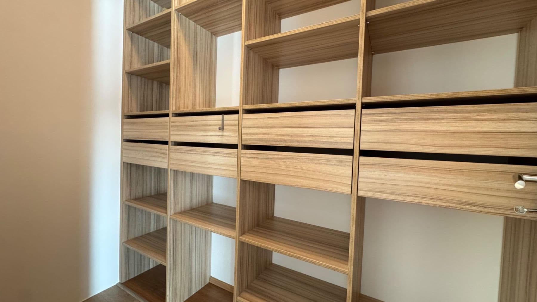 Pronájem bytu 3+kk 95 m², Račiněveská, Praha, Praha Pronájem bytu 3+kk 95 m², Račiněveská, Praha, Praha