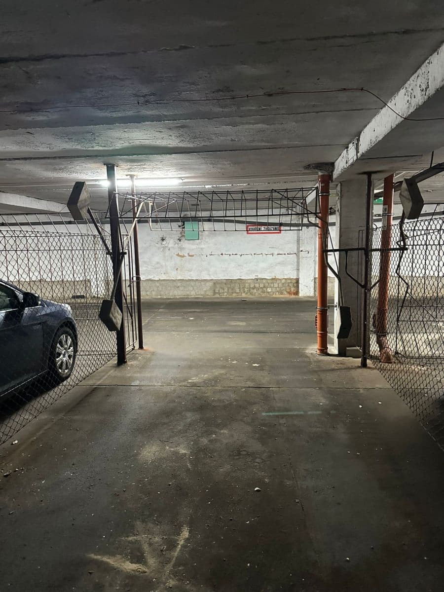 Prodej garáže 18 m², Lovosická, Praha, Praha Prodej garáže 18 m², Lovosická, Praha, Praha