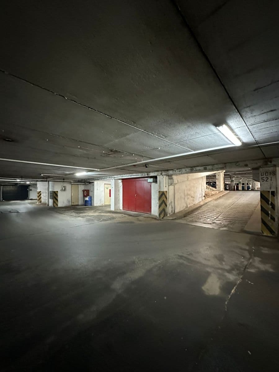 Prodej garáže 18 m², Lovosická, Praha, Praha Prodej garáže 18 m², Lovosická, Praha, Praha