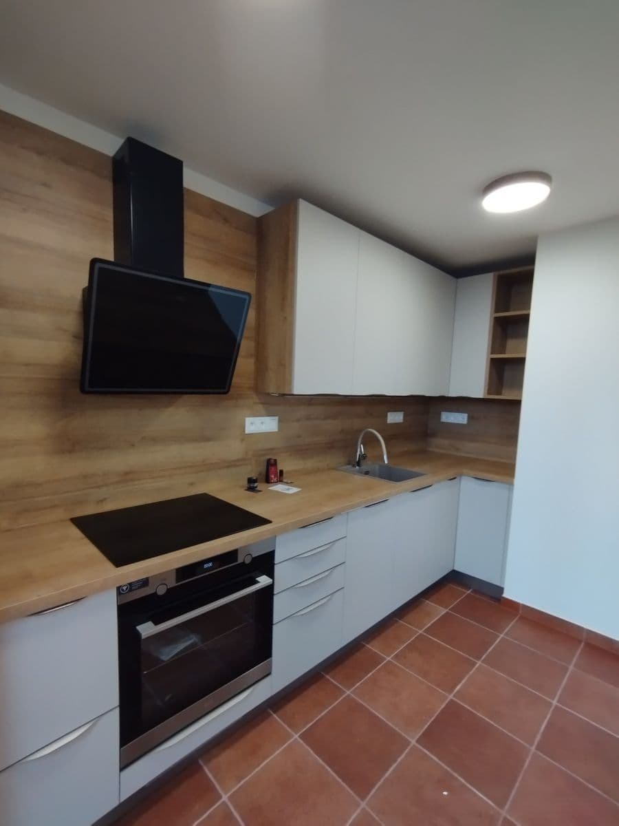 Pronájem bytu 2+kk 95 m², U Dráhy, Plzeň, Plzeňský kraj Pronájem bytu 2+kk 95 m², U Dráhy, Plzeň, Plzeňský kraj