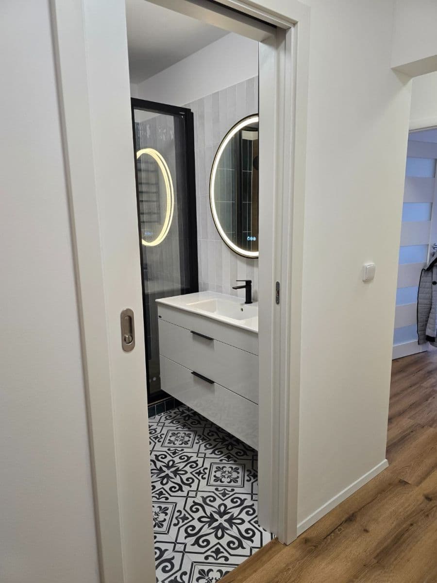 Pronájem bytu 2+kk 43 m², Ciolkovského, Praha, Praha Pronájem bytu 2+kk 43 m², Ciolkovského, Praha, Praha