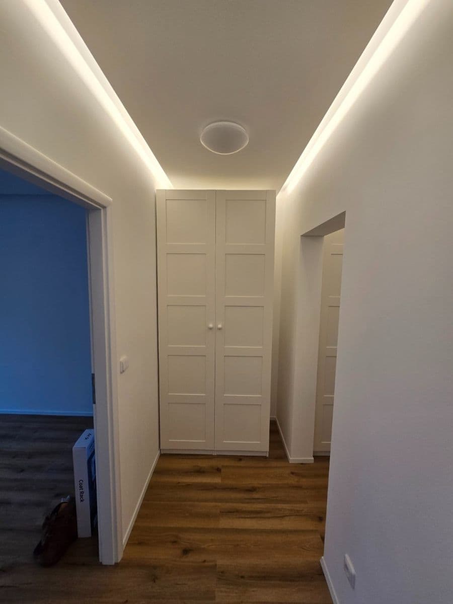 Pronájem bytu 2+kk 43 m², Ciolkovského, Praha, Praha Pronájem bytu 2+kk 43 m², Ciolkovského, Praha, Praha