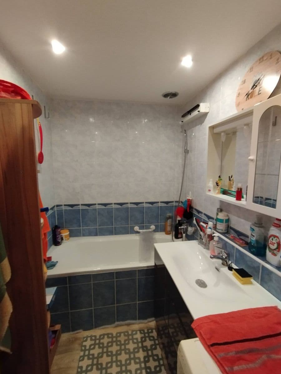 Pronájem bytu 1+kk 12 m², Vojanova, Ústí nad Labem, Ústecký kraj Pronájem bytu 1+kk 12 m², Vojanova, Ústí nad Labem, Ústecký kraj