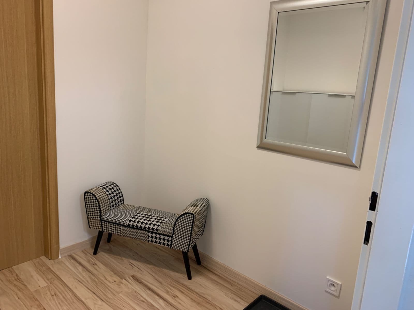 Pronájem bytu 1+kk 44 m², Úzká, Vejprty, Ústecký kraj Pronájem bytu 1+kk 44 m², Úzká, Vejprty, Ústecký kraj
