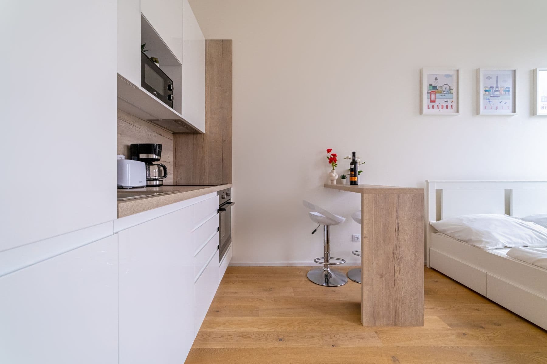 Pronájem bytu 35 m², Nádražní, Praha, Praha Pronájem bytu 35 m², Nádražní, Praha, Praha