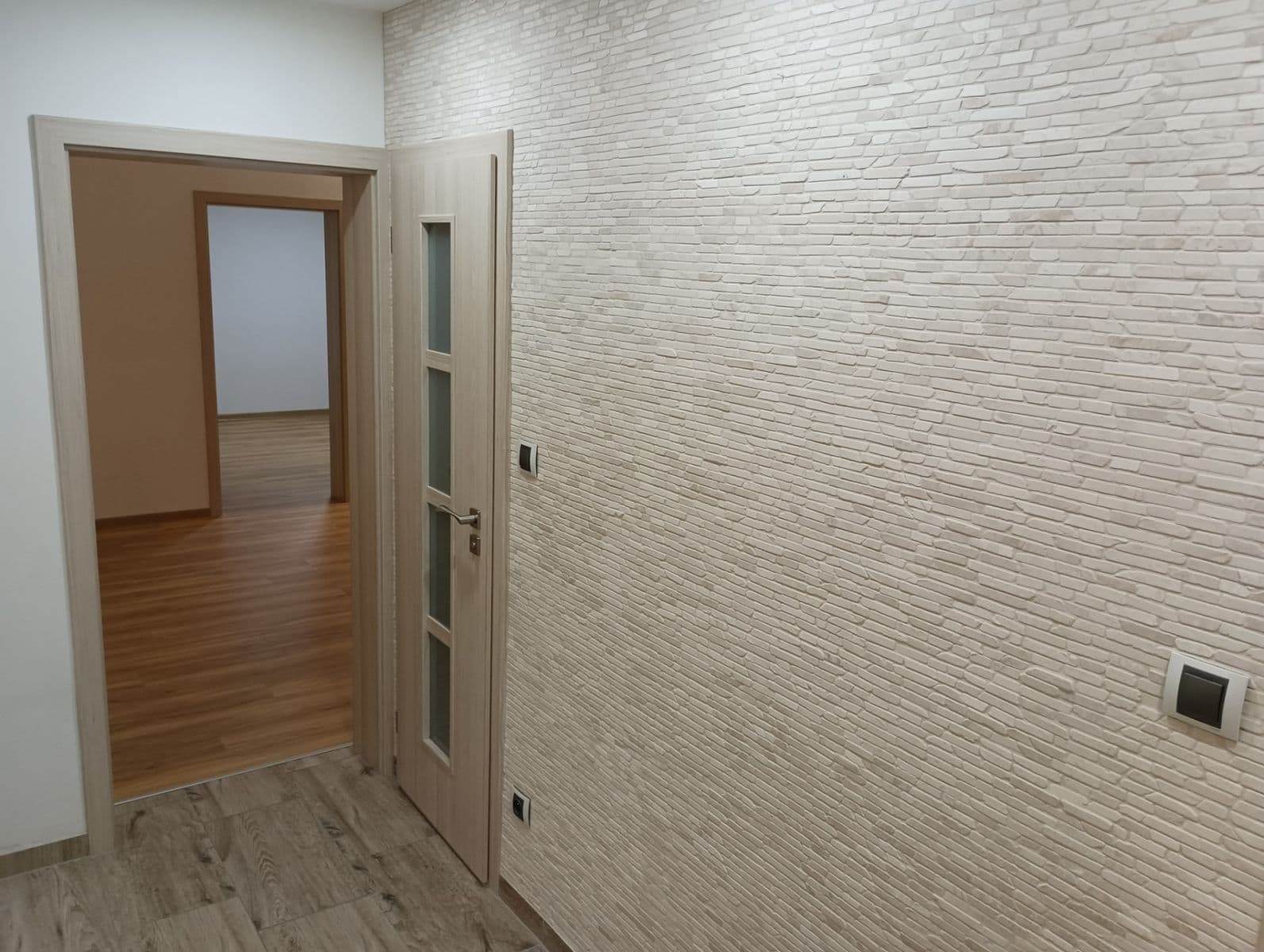 Pronájem bytu 2+1 56 m², náměstí Generála Píky, Plzeň, Plzeňský kraj Pronájem bytu 2+1 56 m², náměstí Generála Píky, Plzeň, Plzeňský kraj