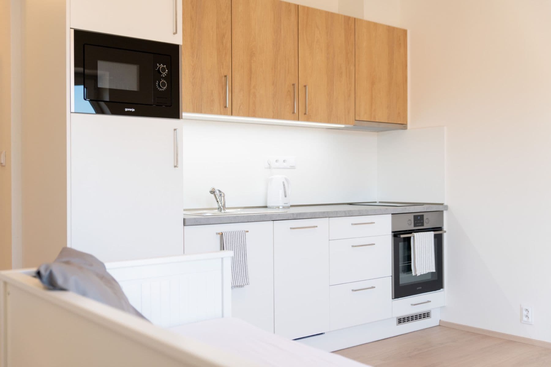 Prodej bytu 1+kk 28 m², Zálešná II, Zlín, Zlínský kraj Prodej bytu 1+kk 28 m², Zálešná II, Zlín, Zlínský kraj