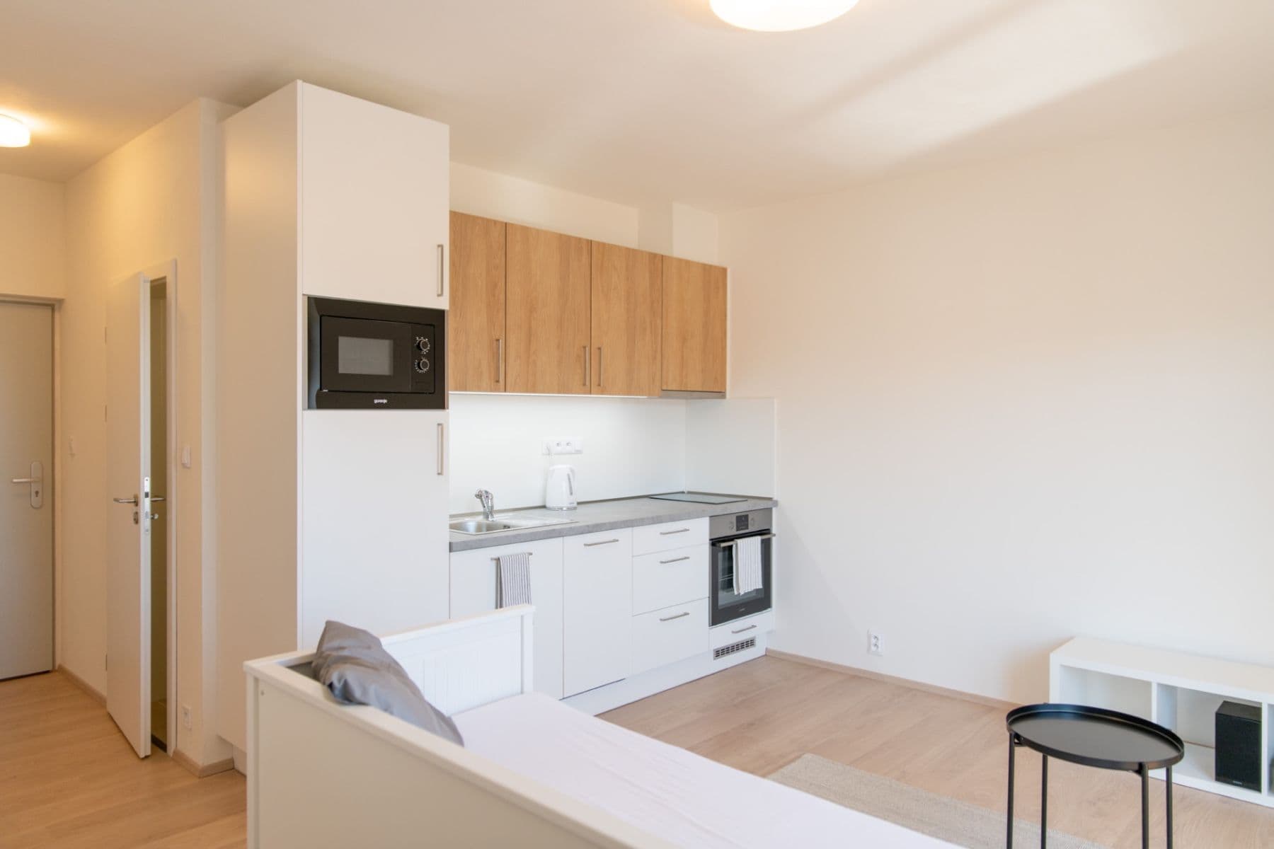 Prodej bytu 1+kk 28 m², Zálešná II, Zlín, Zlínský kraj Prodej bytu 1+kk 28 m², Zálešná II, Zlín, Zlínský kraj