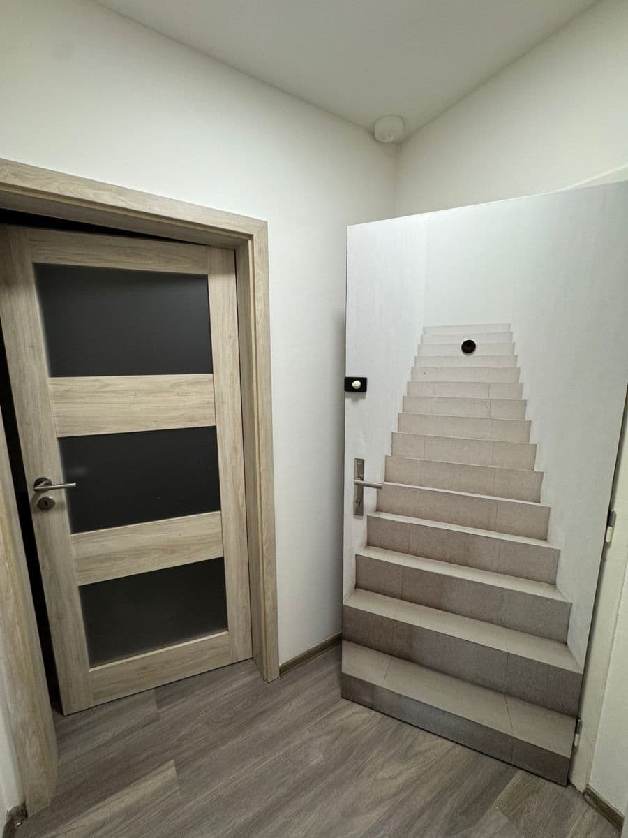 Pronájem bytu 1+kk 29 m², Mikulova, Praha, Praha Pronájem bytu 1+kk 29 m², Mikulova, Praha, Praha